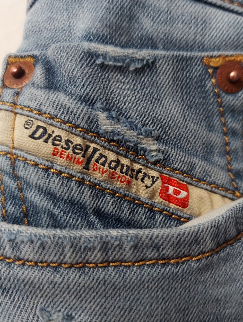 Diesel Men's Classic Light Blue Men’s Distressed Straight-Leg Jeans 31" X 34" - Picture 5 of 10